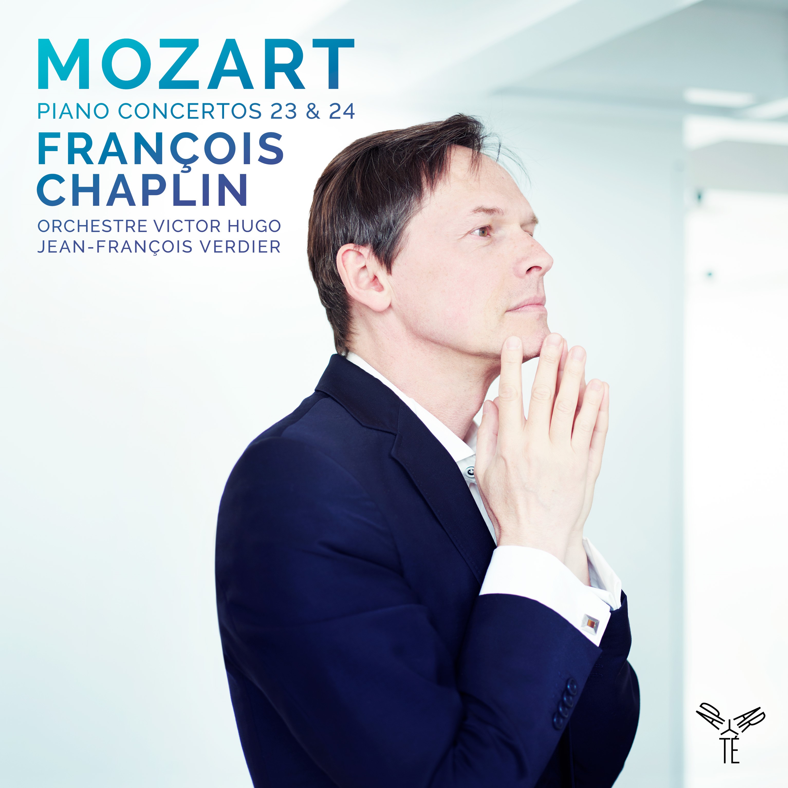 Mozart: Piano Concertos No​.​23 & No. 24